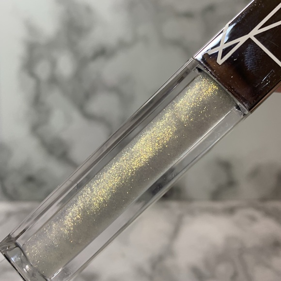 AT FIRST SIGHT NARS FULL VYNL LIP LACQUER - Picture 4 of 11